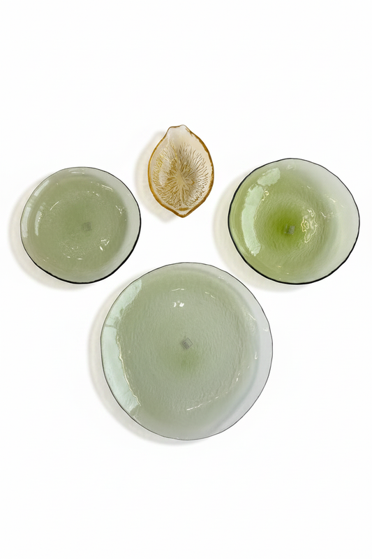 Colección verde fondo blanco profundidad