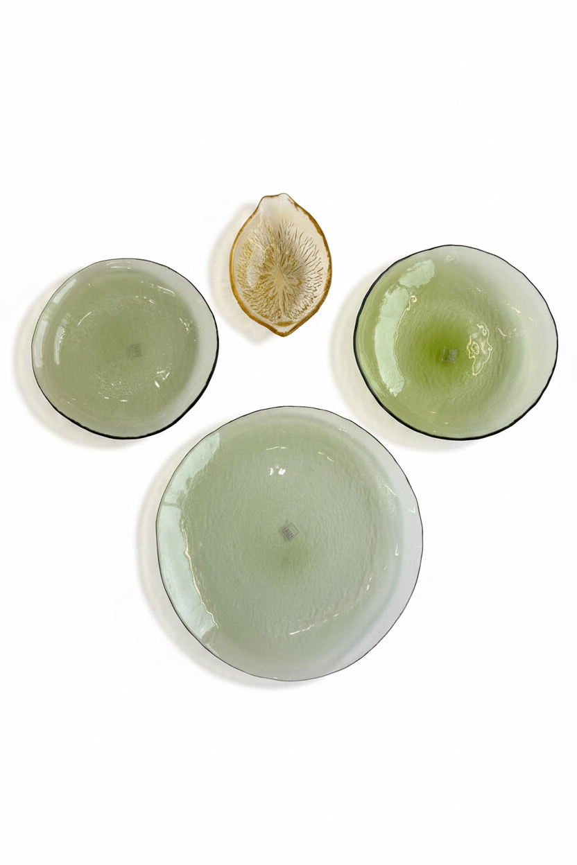 Colección verde fondo blanco profundidad