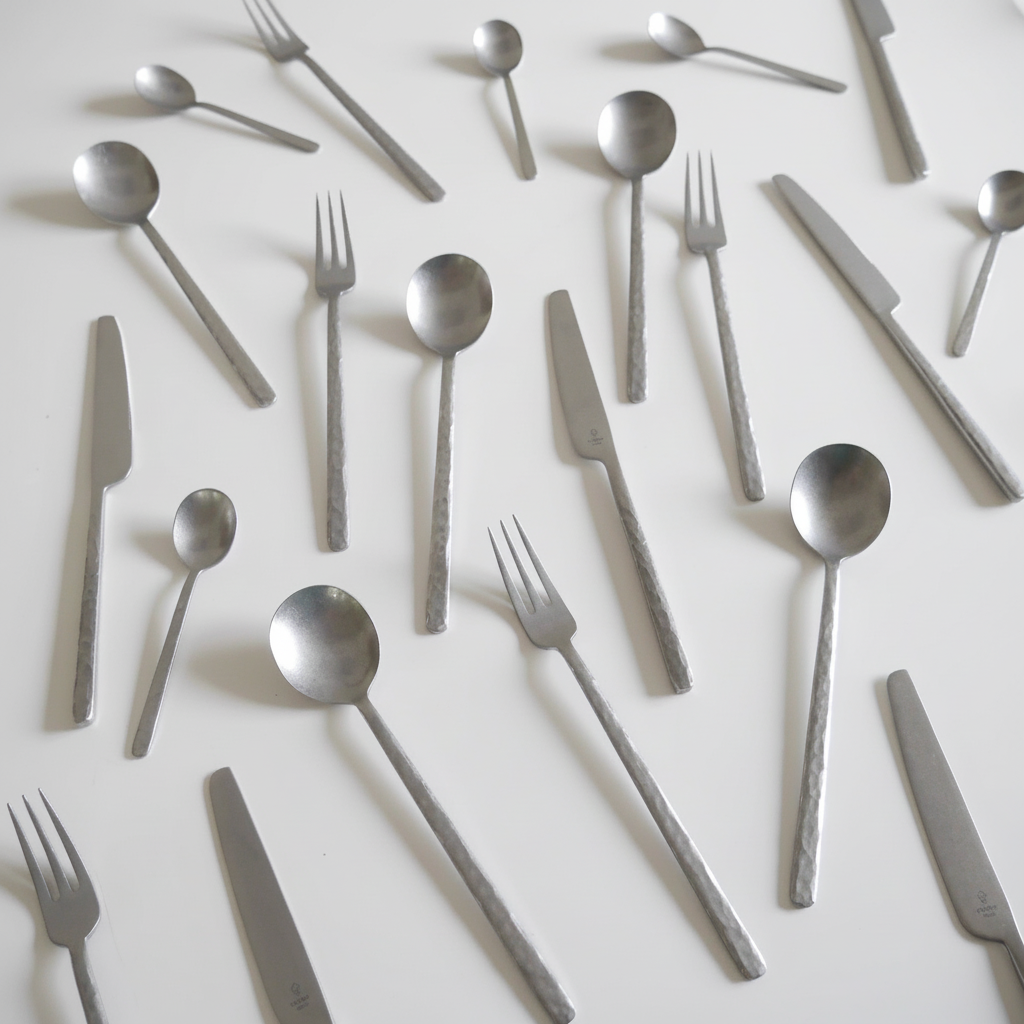 Cubertería flat lay 2