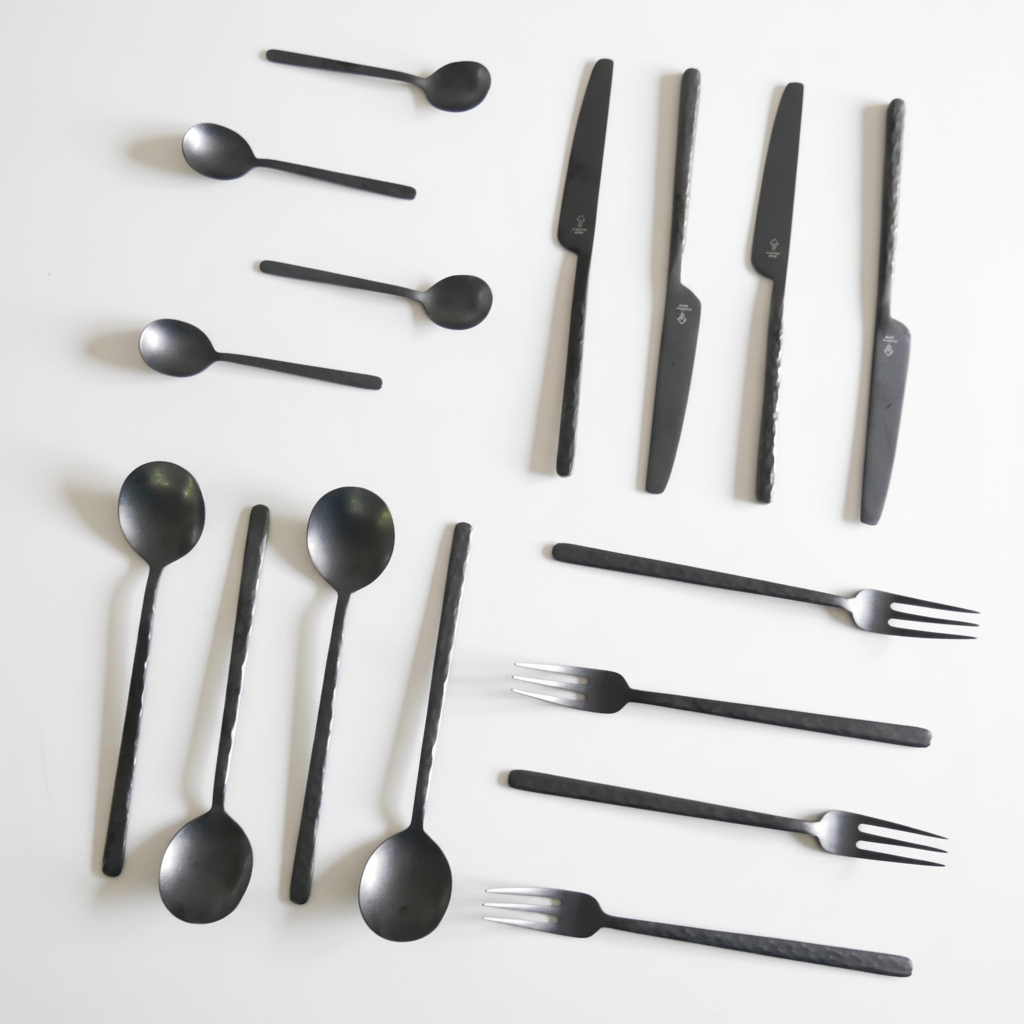 Flat lay cubertería COMAS mejorado