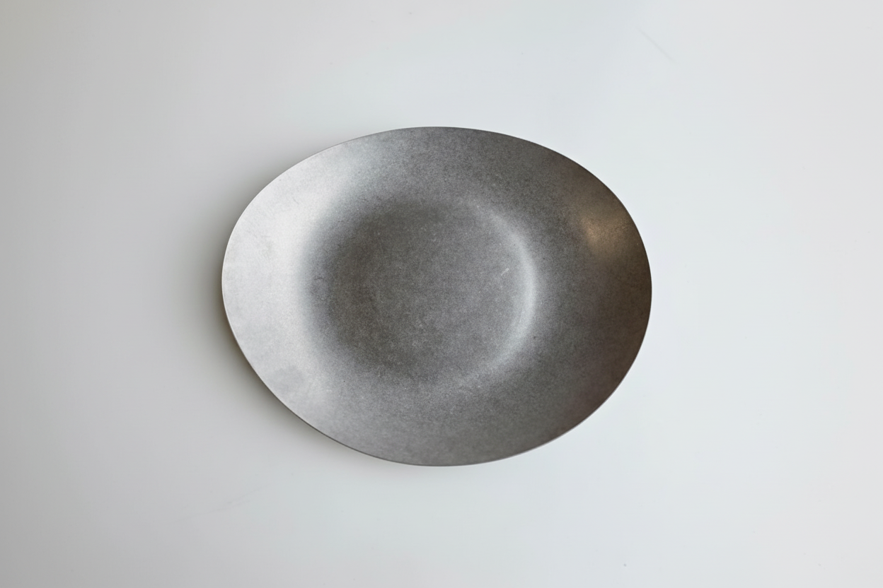 Plato oval cerámico gris metálico
