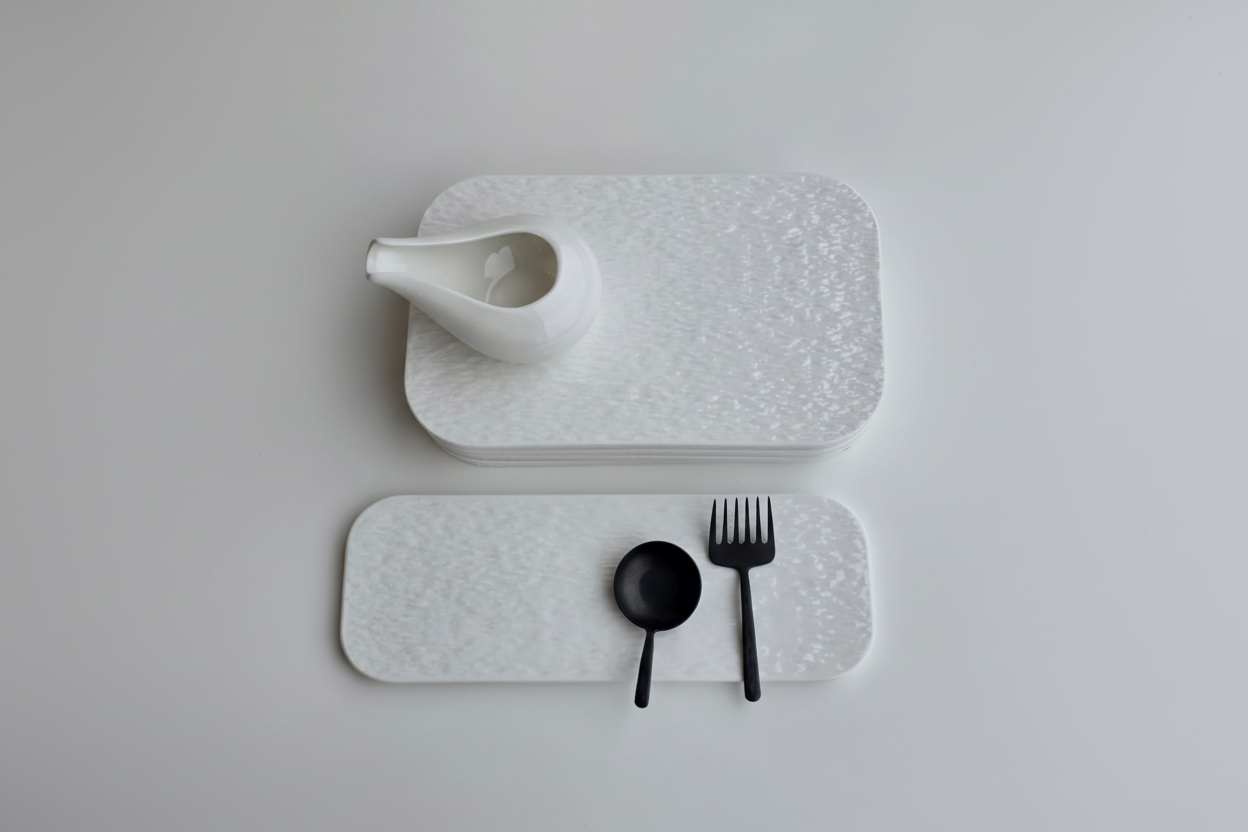 Set de bandejas con cuenco y cubiertos negros