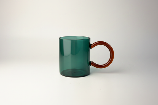 Taza verde frontal - fondo blanco