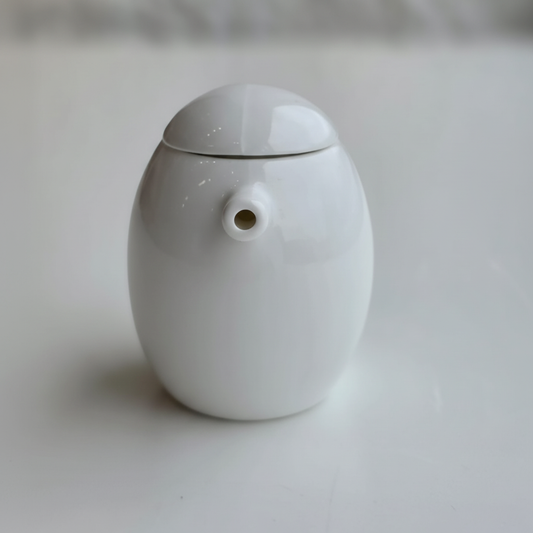 Tetera blanca detalle